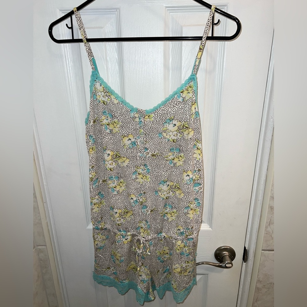 NWOT Victoria’s Secret Romper Sleeper